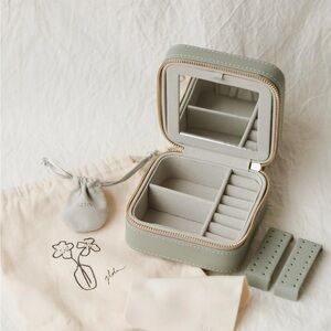 GLDN Signature Jewelry Case